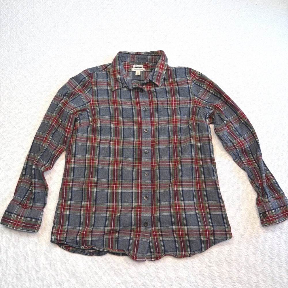 LL Bean Womens Slightly Fitted Flannel Shirt Blue Red Green Plaid Size M Reg